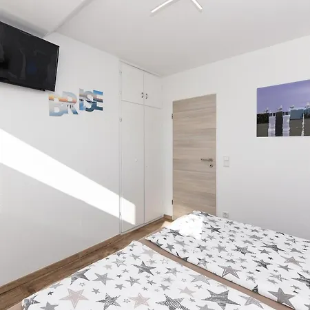 Ferienwohnungen Haus Boje Neuharlingersiel Room photo